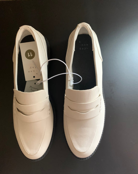 A NEW DAY OFF WHITE/ BRITNEY WOMENS SHOES