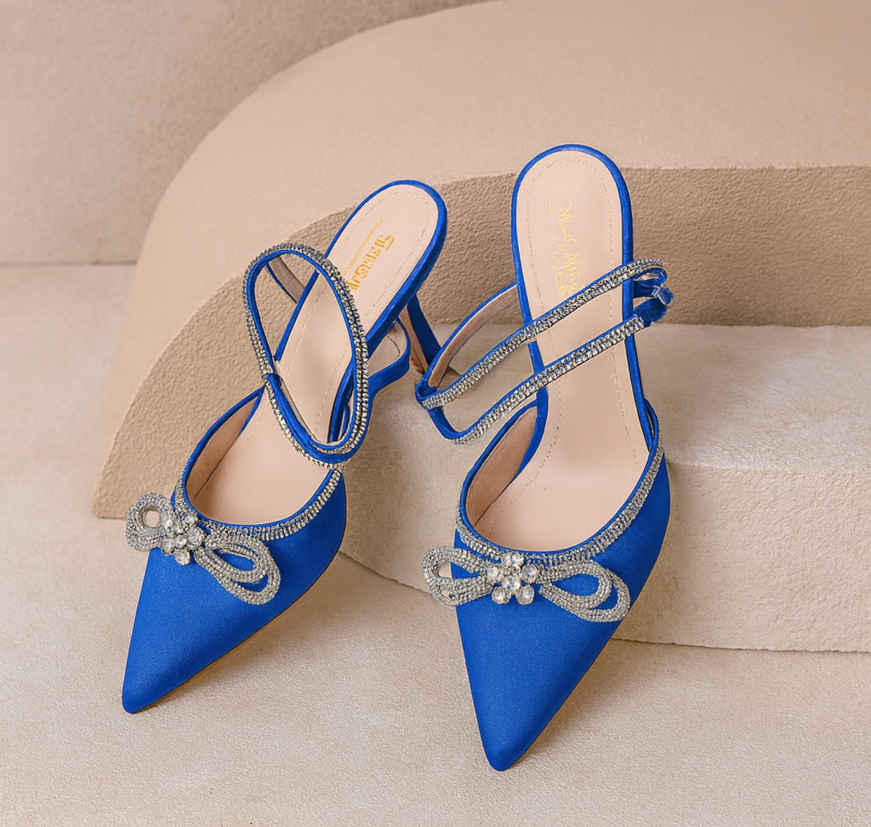 https://stay-humble-n-kind.myshopify.com/products/royal-blue-heels-susanny-size-10